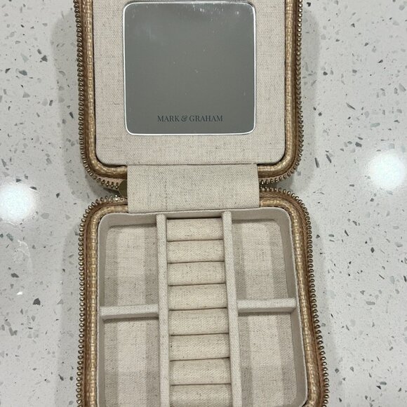 Mark & Graham Raffia Travel Jewelry Case - Picture 5 of 9